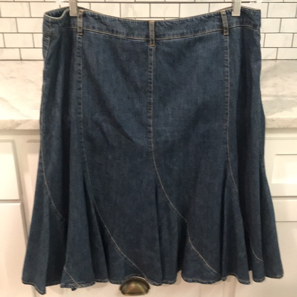 Jones New York Denim Skirt Womens 16 Blue Jean Paneled Fit Flare Boho Modest - Picture 3 of 8